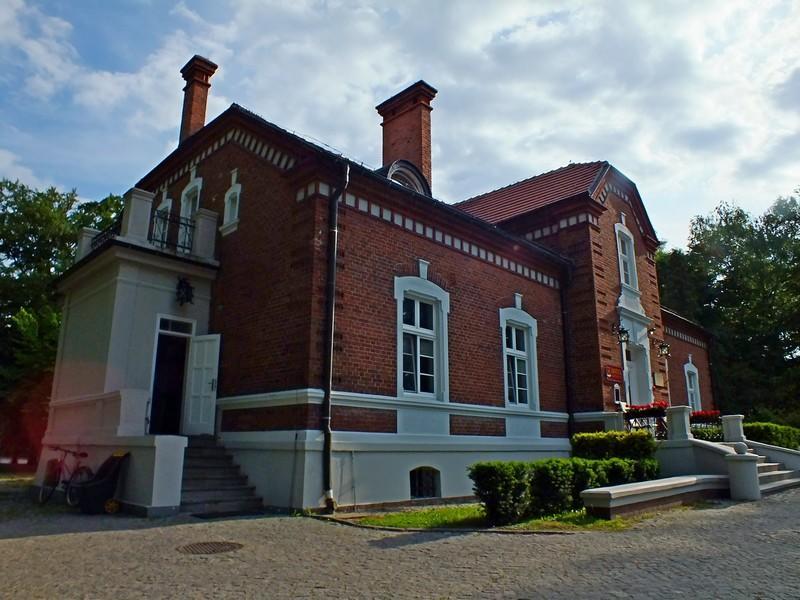 Dom Pracy Tworczej Hotel Goluchow Exterior photo